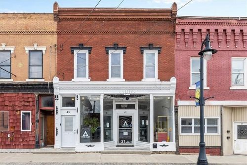 41 Columbia St, Clyde, NY, 14433-1316 | Card Image