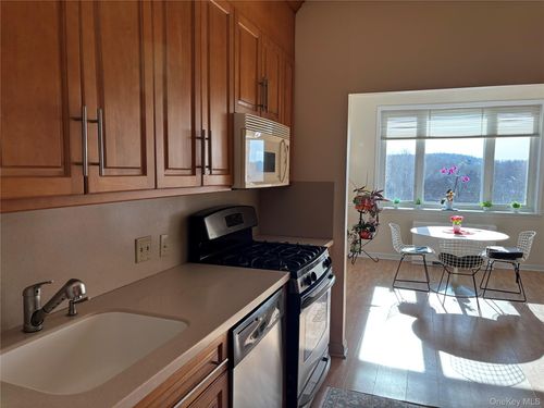 6k-2-16 Rockledge Ave, Ossining, NY, 10562-5999 | Card Image