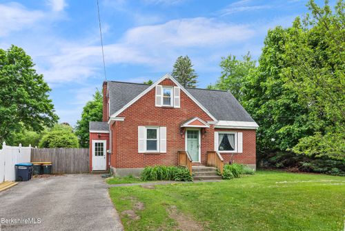 1952 East St, Pittsfield, MA, 01201 | Card Image