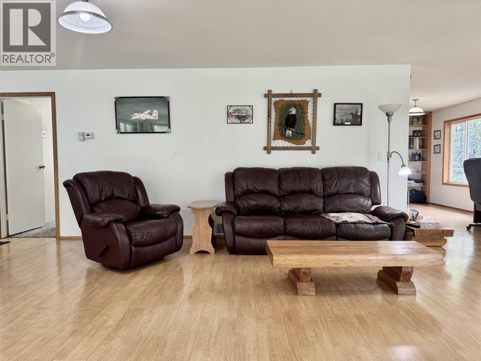 Residential in 100 Mile House 3
