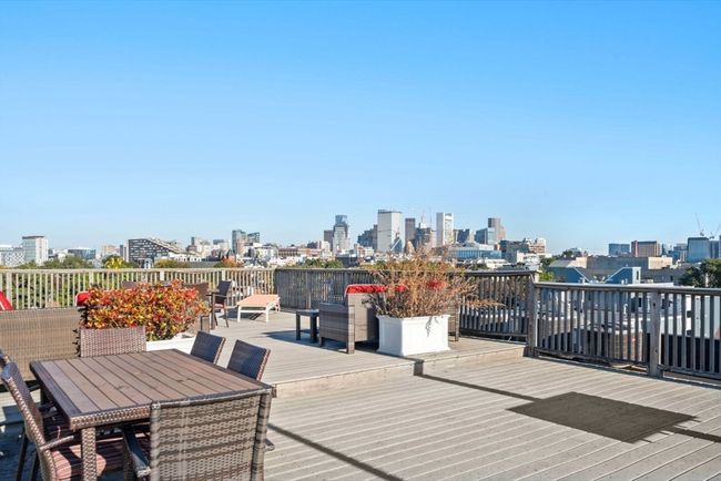 APT-102 - 120 W 7 Th St, Condo with 1 bedrooms, 2 bathrooms and 1 parking in Boston MA | Image 14