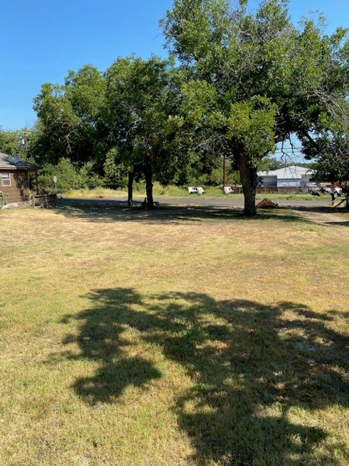 905 W Oak St, Weatherford, TX, 76086-4149 | Card Image