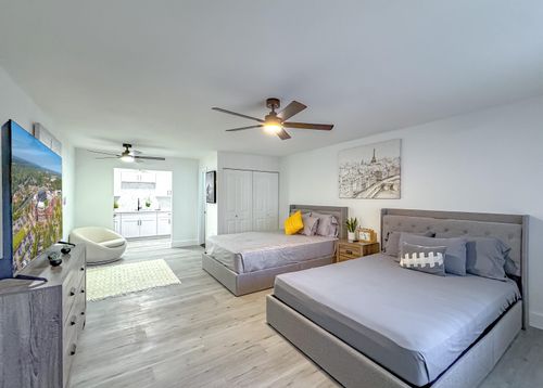 apt-1-405 Dunwoody St, Tallahassee, FL, 32304-8084 | Card Image