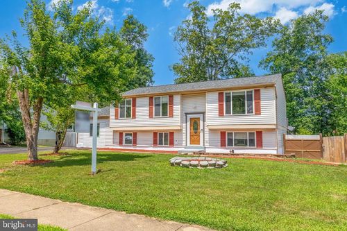 4502 Cub Run Rd, CHANTILLY, VA, 20151-1424 | Card Image