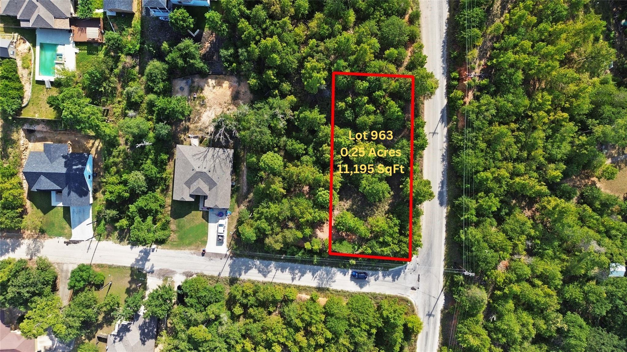 Land in Bastrop