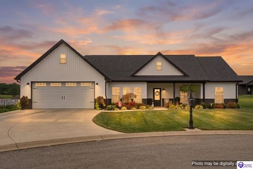 62 Martha Miles Ct, Brandenburg, KY, 40108-9493 | Card Image