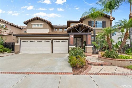 515 Rembrandt Dr, Corona, CA, 92882-6332 | Card Image