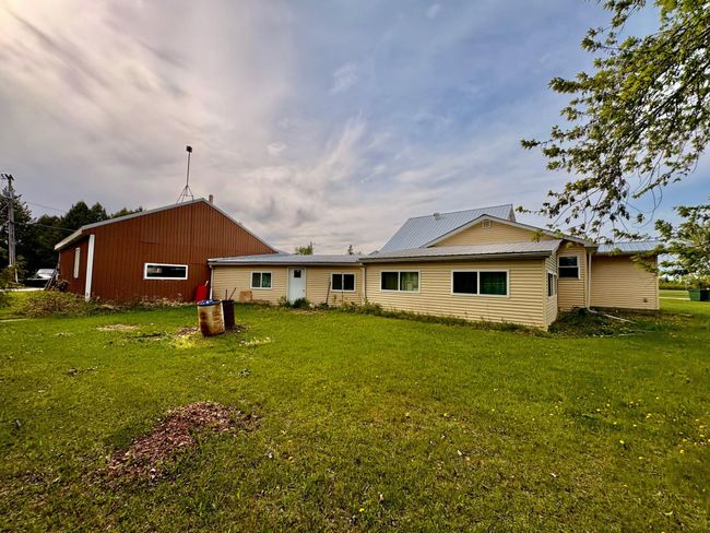 South side of home | Image 9