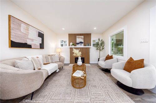 329 W Whiting Ave, Fullerton, CA, 92832-1421 | Card Image