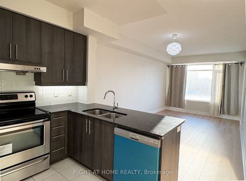 405-8110 Birchmount Road, Markham, ON, L6G0E3 | Card Image