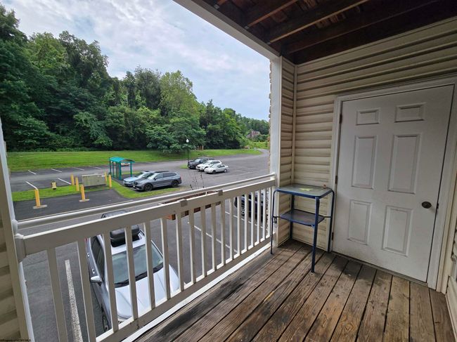 1205 University Commons Dr, Condo with 4 bedrooms, 4 bathrooms and 3 parking in Star City WV | Image 13