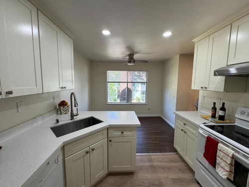 102-2591 Easton Way, San Jose, CA, 95133-2620 | Card Image