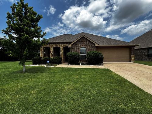 101 Holly St, Waxahachie, TX, 75165-7871 | Card Image