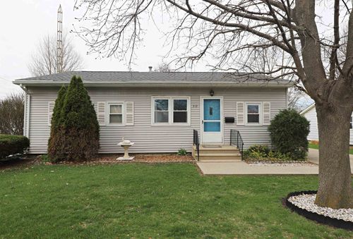 312 S Brady Street, Corunna, MI, 48817 | Card Image