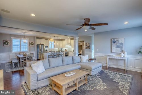 513 Spring Hollow Dr, MIDDLETOWN, DE, 19709-7822 | Card Image