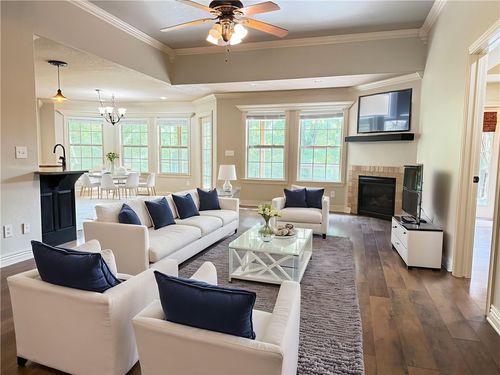 2 Drifton Ln, Bella Vista, AR, 72715-7531 | Card Image