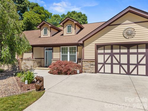 25 Linden Turn, Laurel Park, NC, 28739-9427 | Card Image