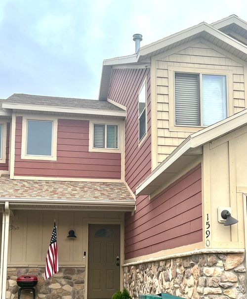 1590 W 560 S, Vernal, UT, 84078-3937 | Card Image