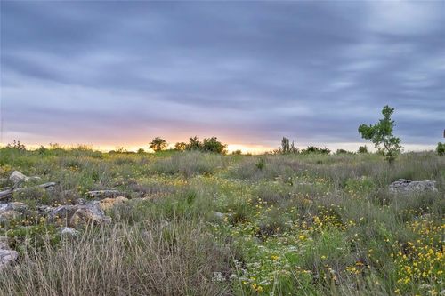 197 Sierra Dr, Bertram, TX, 78605-3309 | Card Image