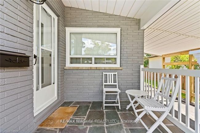 7422 Dorchester Rd, House other with 4 bedrooms, 2 bathrooms and 3 parking in Niagara Falls ON | Image 4