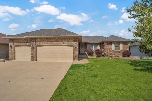 1140 S Erika Ave, Springfield, MO, 65802-7130 | Card Image