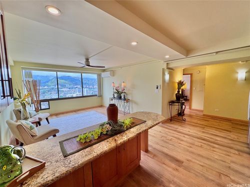 2601-2333 Kapiolani Blvd, Honolulu, HI, 96826-4456 | Card Image