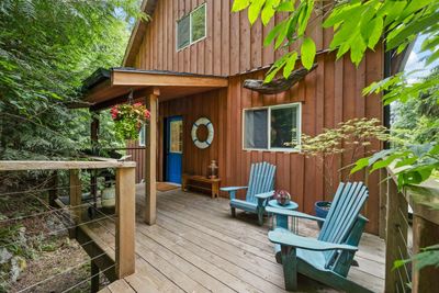 878 W Bay Rd, House other with 3 bedrooms, 2 bathrooms and 6 parking in Gambier Island BC | Image 2