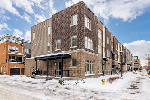 225 Makadewa Pvt, Ottawa, ON, K1K4Z9 | Card Image