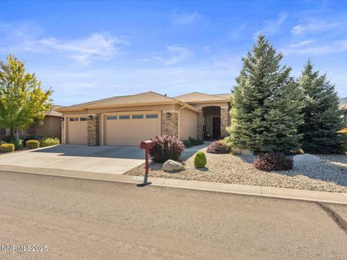 2804 Oak Ridge Dr, Carson City, NV, 89703-7305 | Card Image