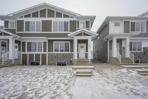 1020 W Lakeview Dr, Chestermere, AB, T1X2T3 | Card Image