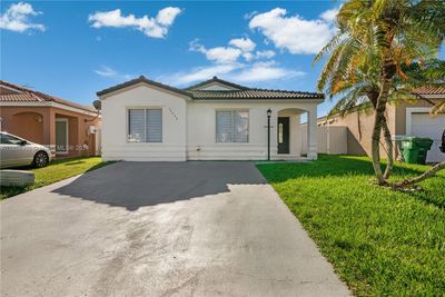 17408 Sw 142nd Ct, House other with 3 bedrooms, 2 bathrooms and null parking in Miami FL | Image 1