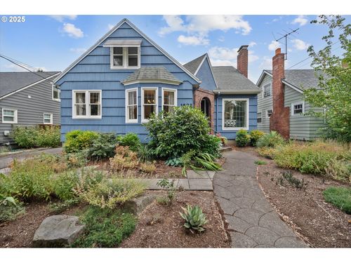 1802 Ne 56th Ave, Portland, OR, 97213-3513 | Card Image