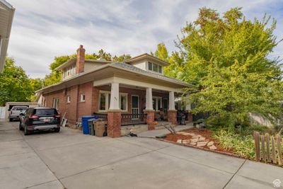 816 S 500 E, Home with 3 bedrooms, 2 bathrooms and 3 parking in Salt Lake City UT | Image 1