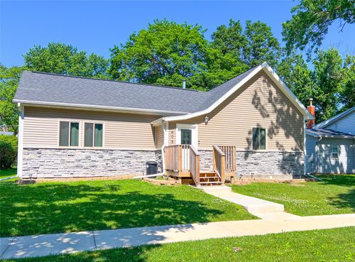 408 N Division St, Stuart, IA, 50250-2038 | Card Image