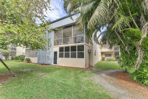 877 Flanders S, Delray Beach, FL, 33484-5343 | Card Image