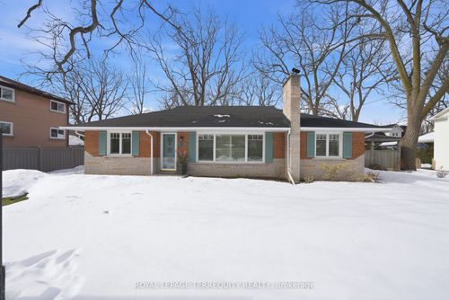 116 Centre St N, Whitby, ON, L1N4S7 | Card Image