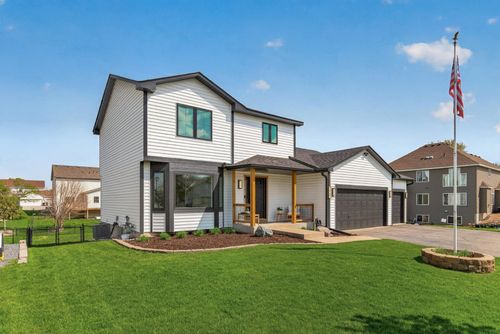 1967 Hazen St, Shakopee, MN, 55379-4410 | Card Image