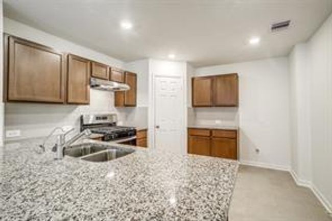 Gorgeous Granite Counter Tops | Image 7