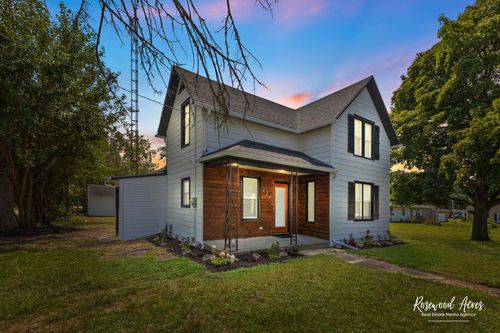 224 E Papineau St, Papineau, IL, 60956-6030 | Card Image