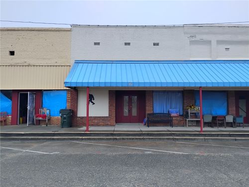 210 East Main Street, Westminster, SC, 29693 | Card Image