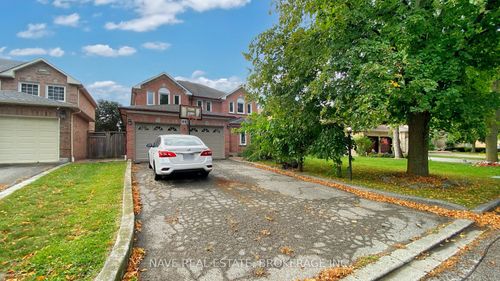 9 Tollbar Crt, Richmond Hill, ON, L4C9J4 | Card Image