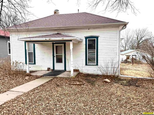 106 W Church St, Cook, NE, 68329-7714 | Card Image