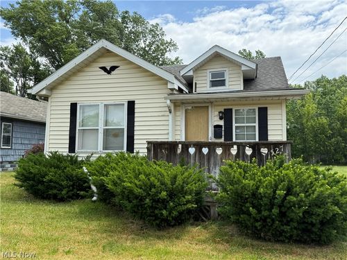 1517 & 1527 Francis Avenue Se, Warren, OH, 44484 | Card Image