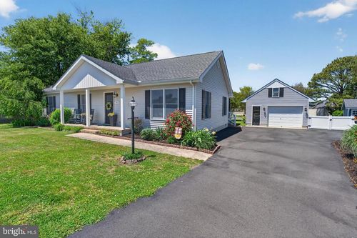 745 Hickman Dr, OCEAN VIEW, DE, 19970-9634 | Card Image