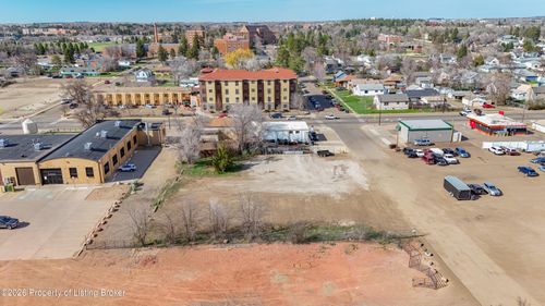 22 10th Avenue W, Dickinson, ND, 58601 | Card Image