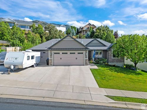 628 Cove St, Providence, UT, 84332-6714 | Card Image