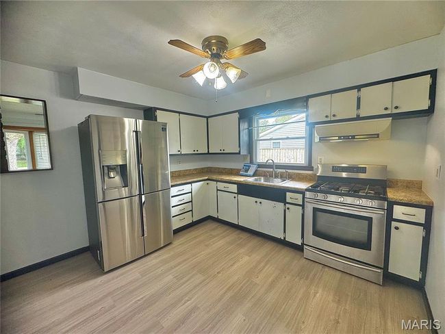 312 Frey Ln, House other with 3 bedrooms, 1 bathrooms and 3 parking in Fairview Heights IL | Image 9