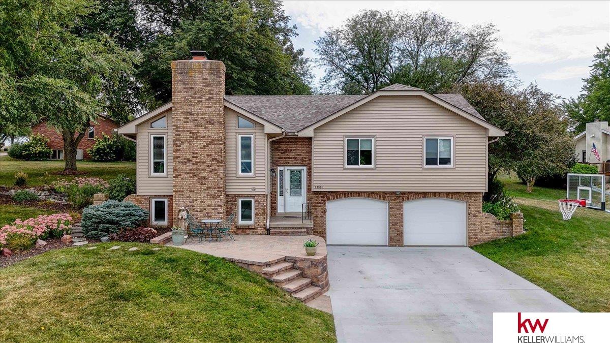 Elder Cir, Plattsmouth, NE 68048