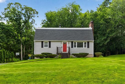 28 Brady Ave, Derry, NH, 03038-4201 | Card Image