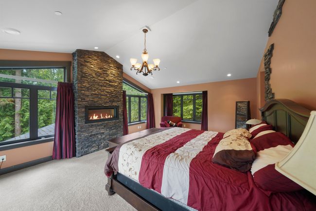 27714 Aspen Pl, House other with 5 bedrooms, 5 bathrooms and 8 parking in Maple Ridge BC | Image 23